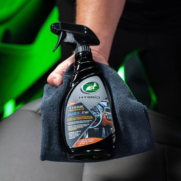Полироль интерьера с керамикой и графеном Turtle Wax HS INSIDE JOB 500мл 54061 фото