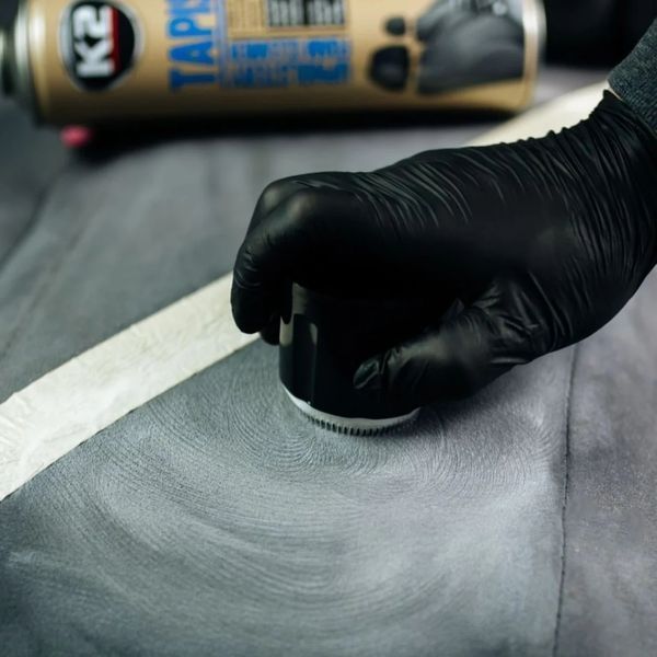 Очиститель для обивки салона K2 Tapis с щеткой 600 мл K20580 фото