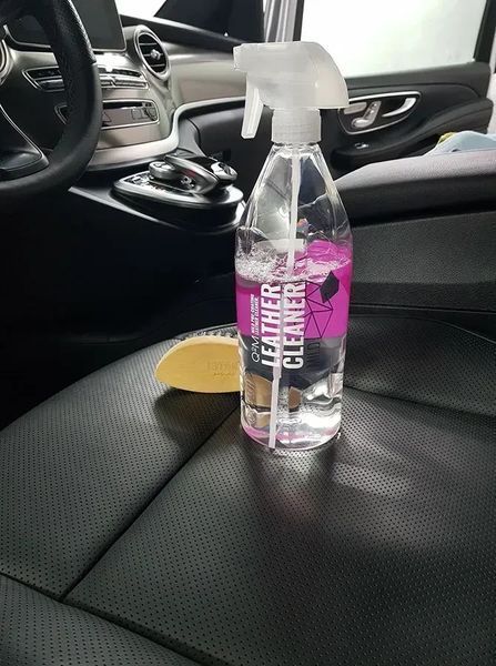 Очищувач для шкіри (Інтенсивний) Gyeon Q&sup2;M LeatherCleaner Strong 500мл 8809432673309 фото