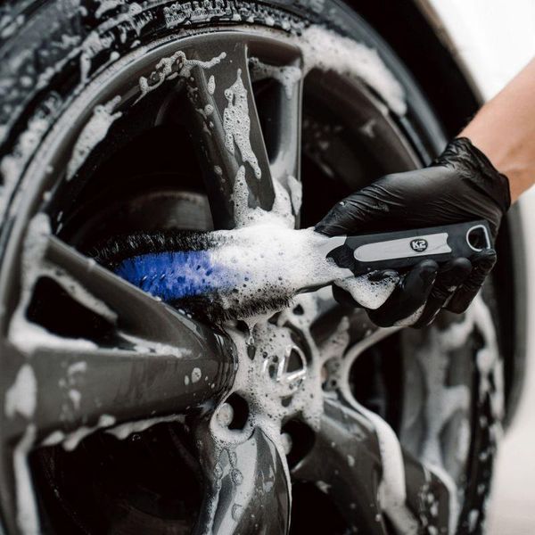 Щетка K2 Brush PRO для мытья дисков и колпаков пластик 27 см х 6 см K20352 фото
